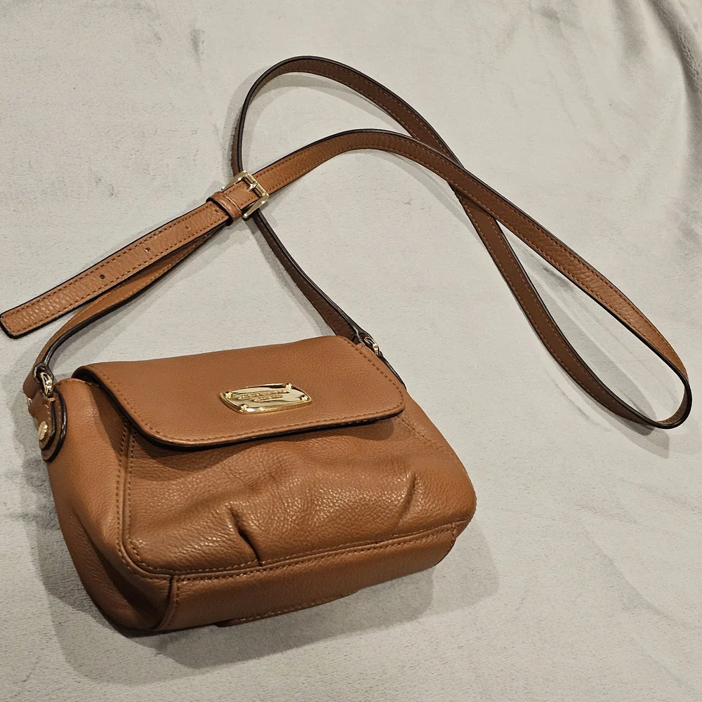 MICHAEL KORS Small Crossbody Bag / Tan Leather - Picture 1 of 16